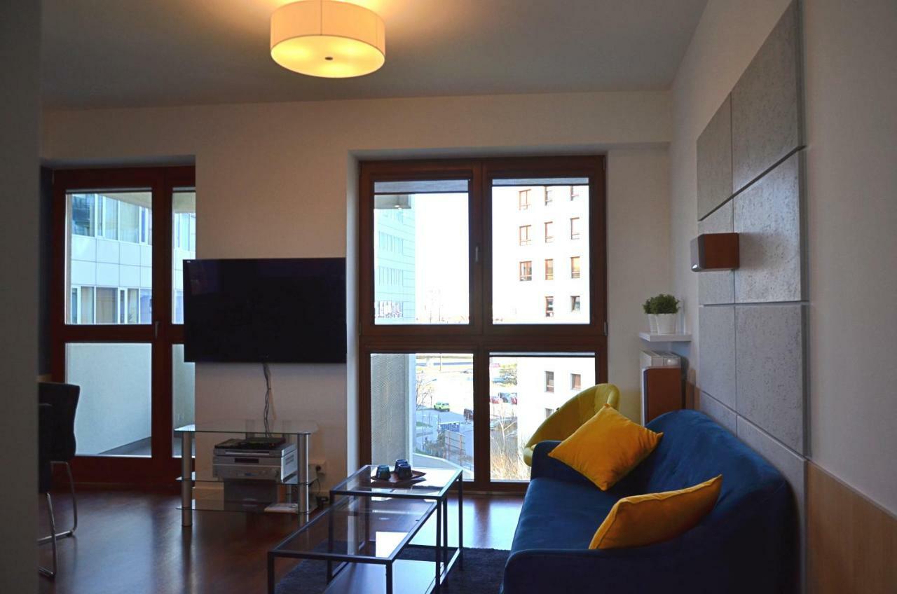 Aleja Wyscigowa 4C By Homeprime Warszawa Exteriör bild