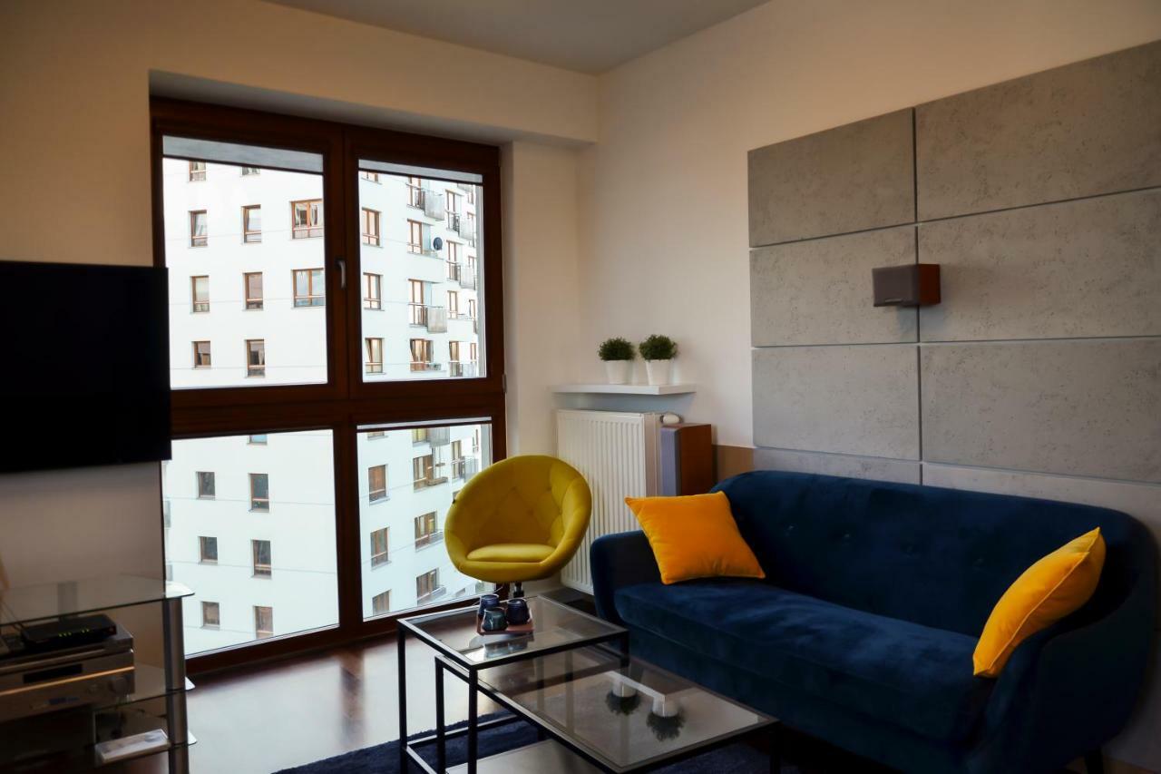 Aleja Wyscigowa 4C By Homeprime Warszawa Exteriör bild